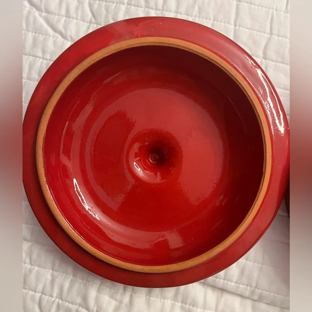 De silva two handled Terra cotta casserole dish with lid